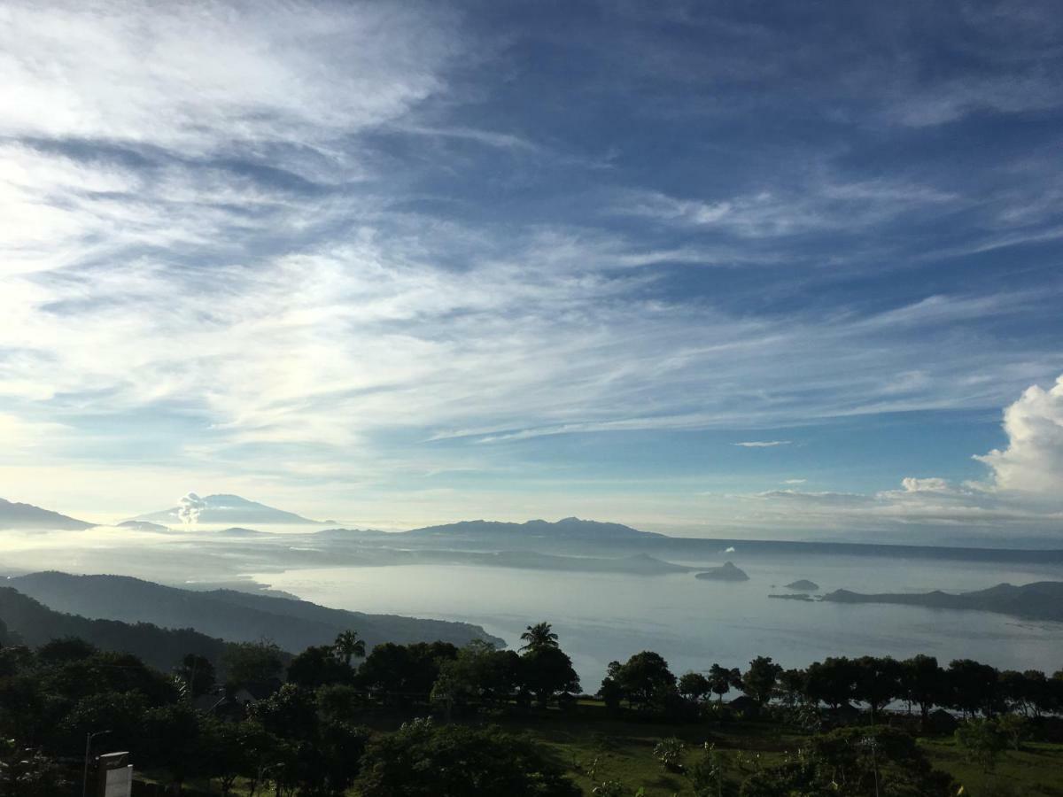 A Breath Taking View Of Taal Lake & Volcano Tagaytay City Exteriör bild