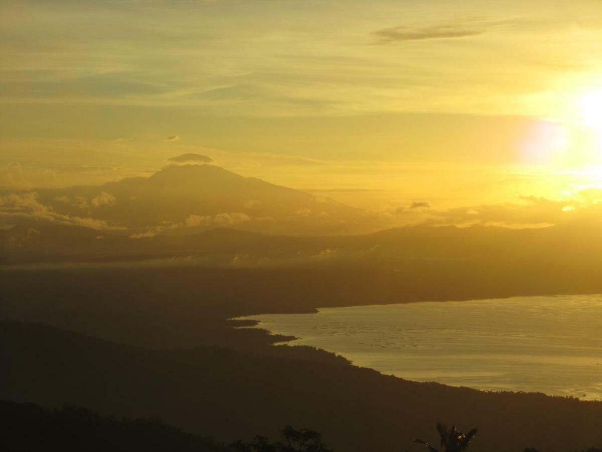 A Breath Taking View Of Taal Lake & Volcano Tagaytay City Exteriör bild